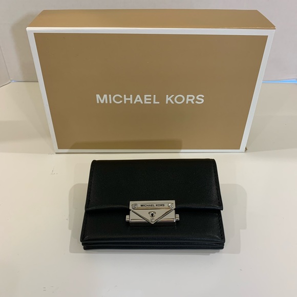 Michael Kors Wallet NWOT - Picture 1 of 5